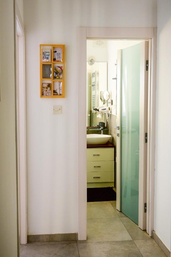 Modern And Homely Apartment In マルサスカーラ エクステリア 写真