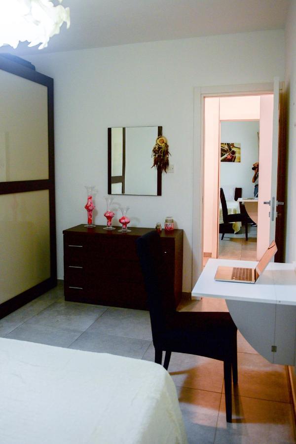 Modern And Homely Apartment In マルサスカーラ エクステリア 写真