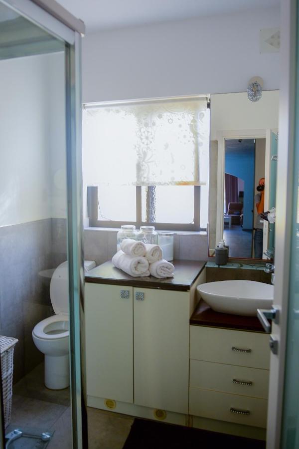 Modern And Homely Apartment In マルサスカーラ エクステリア 写真